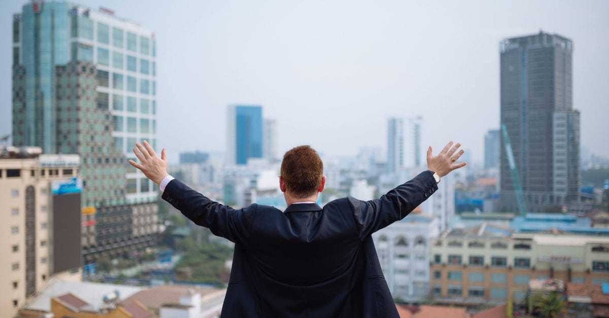 How to Succeed as a Commercial Real Estate Broker